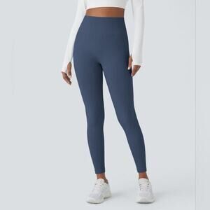 NWT Halara Seamless Butt Lifting Leggings Size Medium